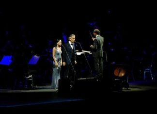 Злата Огневич в эффектном наряде стала специальной гостьей на концерте Андреа Бочелли