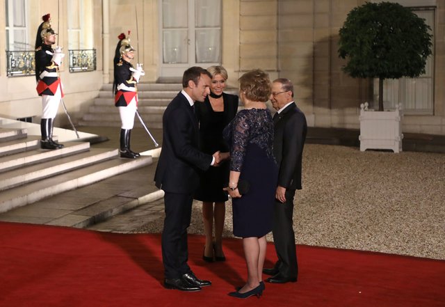 64-летняя первая леди Франции в платье от Elie Saab затмила жену президента Ливана