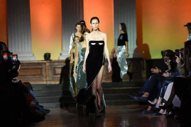 Впервые на подиум Ukrainian Fashion Week вышли модели plus-size