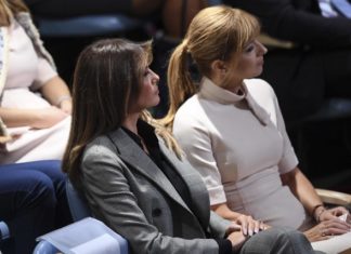 Мелания Трамп появилась в штаб-квартире ООН в костюме от Ralph Lauren