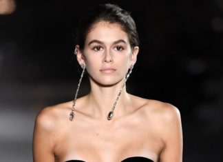 Показ Yves Saint Laurent: в дефиле приняла участие дочь Синди Кроуфорд