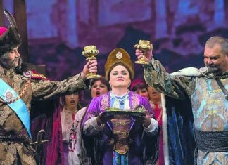 Старт театрального сезона в Харькове: что покажут на подмостках