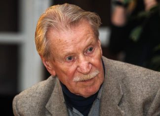 Шоу-бизнес России сегодня 23.08.2018, новости: Краско разводится с молодой супругой, Бузова и Тарасов встретились в ресторане, Новый клип Монеточки стремительно набирает просмотры