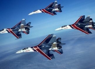 «Русские витязи» покажут фигуры высшего пилотажа на фестивале «Нашествие»