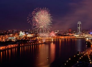 На День города Екатеринбург 2018 года подготовлена полная программа празднования и салют