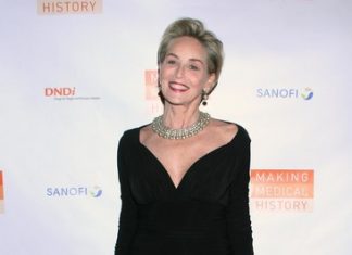 Звезда «Основного инстинкта» выглядит в 60 лучше, чем в 30