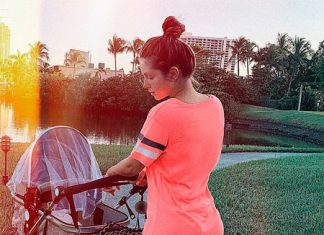 После родов сразу в мини: первые фото Нюши в роли мамы