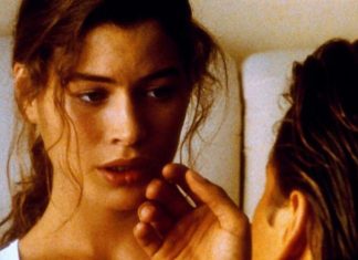 Как изменилась звезда фильма «Дикая орхидея» Кэрри Отис