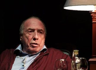 Сергей Юрский попал в больницу