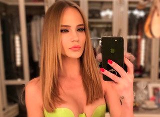 Глюк’oZa подсмотрела идею новогоднего образа у Кьяры Ферраньи