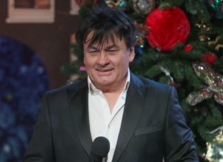 43-летняя поклонница Александра Серова сделала ему предложение