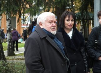 В тяжелом состоянии госпитализирован режиссер Сергей Соловьев