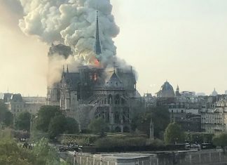 Пожар в Соборе Нотр-Дам де Пари