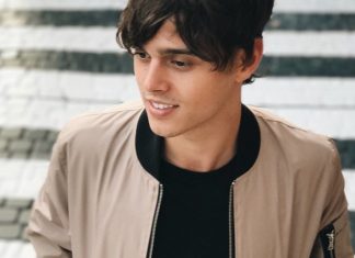 Певец Alekseev тяжело переживает расставание с девушкой