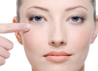 «Гусиные лапки». Эффективный домашний уход за кожей вокруг глаз