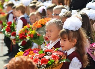 Когда будет День знаний в 2019 году в России когда на учёбу 1 или 2 сентября, будут уроки или нет, когда идти в школу в 2019