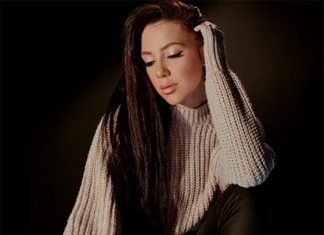 Алена Савкина страстно целуется с новым ухажером