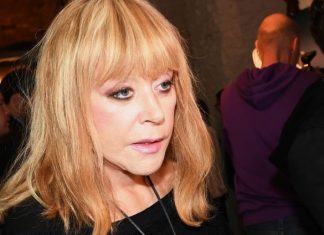 «Можно петь и лежа»: Примадонна прокомментировала идею сольного концерта в честь 80-летия