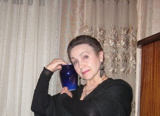 Жизнь в доме ветеранов и скандалы из-за квартир: почему Елена Карпухина 10 лет не общается с дочерью