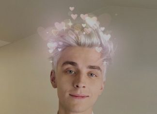 Блогер Влад А4 — новый кумир молодёжи?