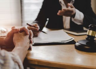 На что обратить внимание при выборе адвоката в области наследственных дел?