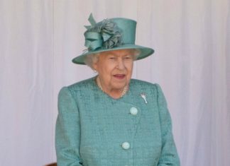 Елизавета II отметила день рождения без масштабного парада