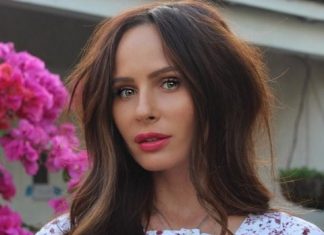 Саша Зверева показала лицо новорожденного малыша