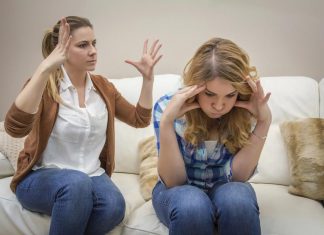 Какие упреки обиднее всего для мамы?