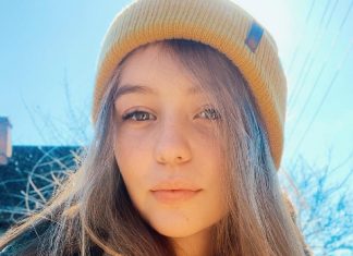 YouTube-блогер Маша Маева похоронила мать и бабушку