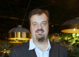 Василий Уткин: «Ефремову необходимы принудительное лечение, штраф и условный срок»