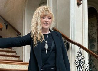 Секси-бабушка: 71-летняя Алла Пугачева в мини