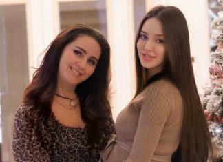 Мама Анастасии Костенко продемонстрировала пышные формы в купальнике