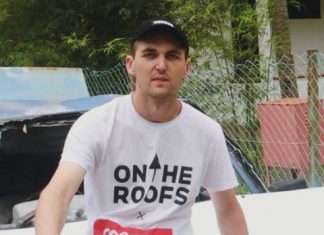 Опека вернула двухлетнего сына Энди Картрайта бабушке