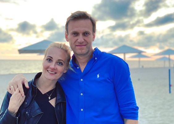 «В его организме яд, опасный для окружающих»: новые данные о состоянии Навального
