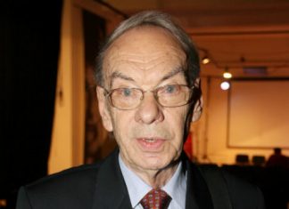 Жена Алексея Баталова хотела выдать дочь замуж за его помощника