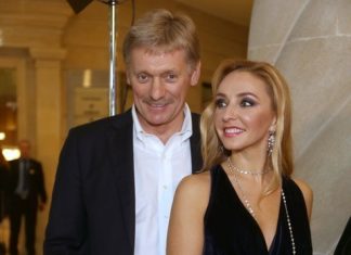 Медленный танец под выступление Эмина и торт с коньками: вечеринка в честь Дмитрия Пескова