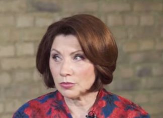 Роза Сябитова: «Я очень боюсь увольнения. Лучше сделайте это по смс»