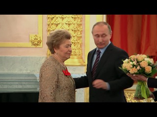 Путин поговорил по телефону с Наиной Ельциной