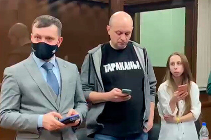 Суд арестовал главреда «Медиазоны» Смирнова на 25 суток