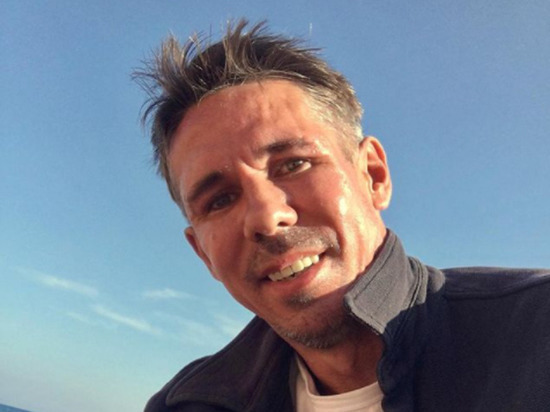 Обнажившийся Панин с двумя женщинами разгневал россиян