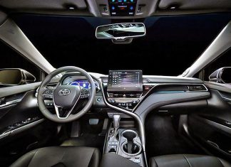 Представлена обновленная Toyota Camry с эксклюзивными опциями