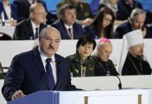 Лукашенко вызвался накормить миллионы голодающих американцев