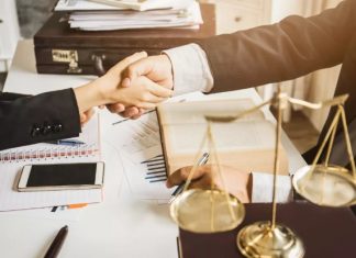 Оказание юридических услуг юридическим лицам и правовое сопровождение венчурного бизнеса