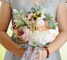 Стили свадебного букета невесты