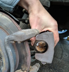 Что нужно знать при замене тормозных колодок?