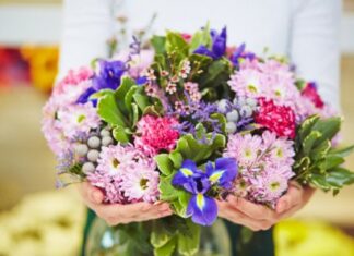 Для чего нудна доставка цветов?