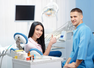 Профессия стоматолога — имплантация зубов