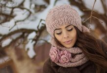 Женский комплект шапка и шарф:всегда отлично дополняет образ