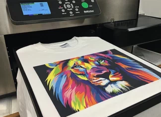 Преимущества печати на футболках шелкографией