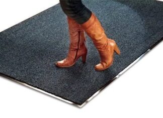 Грязезащитные коврики: особенности аренды